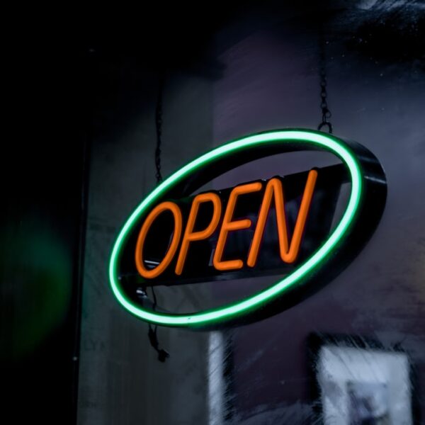 JDG w branży e-commerce – jak skutecznie prowadzić firmę dropshippingową