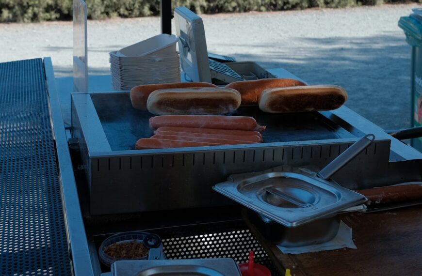 Obowiązki przedsiębiorcy w gastronomii – restauracje i food trucki