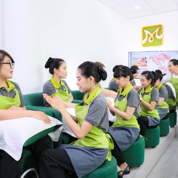 Składki ZUS w 2025 – ile zapłaci jednoosobowa firma świadcząca usługi kosmetyczne?